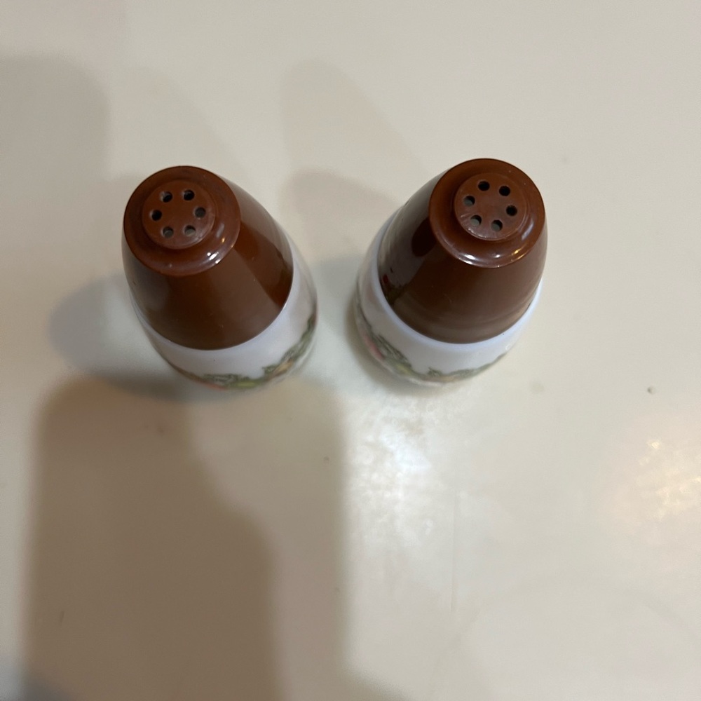 Corningware White and Brown Salt and Pepper Shakers - Picture 3 of 5